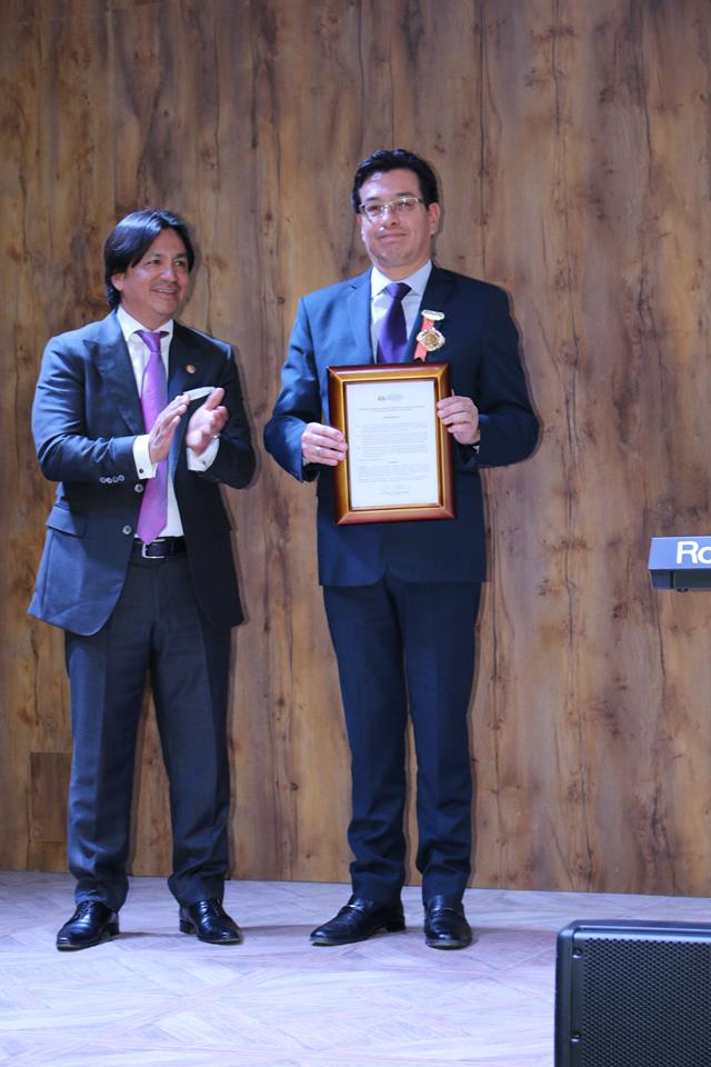 Lanzamiento del libro del DR. Fander Falconi