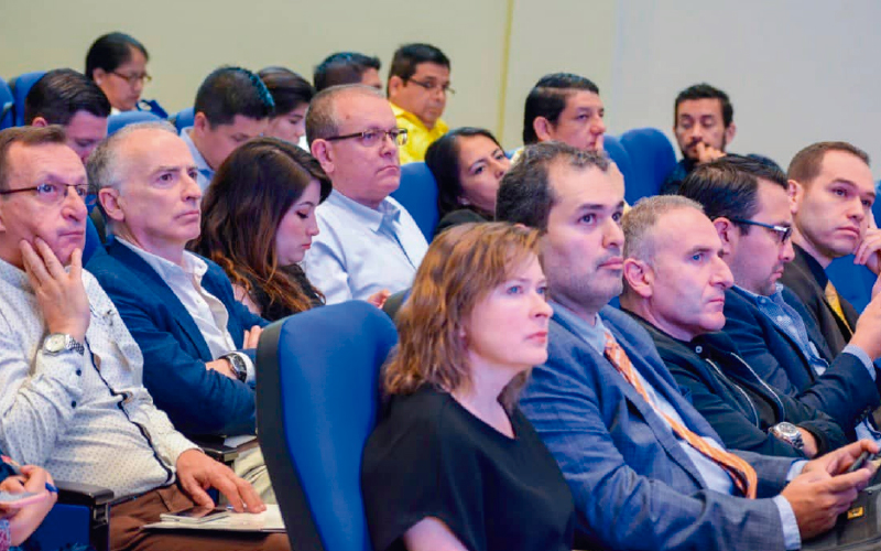  Representantes de ITB participan en congreso organizado por el CACES