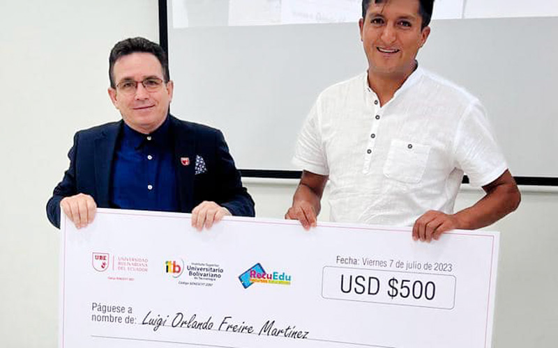 ¡Ganadores del Primer Concurso de Videos Educativos reciben sus premios!