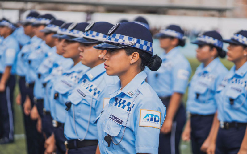 GOBIERNO AUTÓNOMO DE DURÁN PREMIA A RECTOR DE ITB