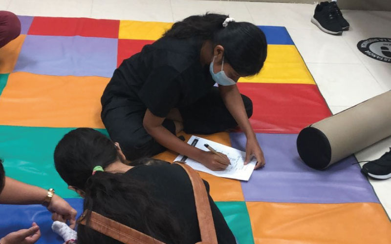 (ITB) y la Prefectura del Guayas, los estudiantes de la carrera Tecnología Superior Rehabilitación Física, iniciarán con las evaluaciones a los niños