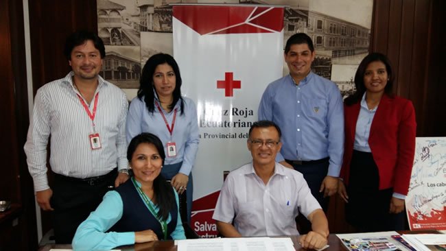FIRMA DE CONVENIO DE COOPERACIÓN INTERINSTITUCIONAL ENTRE EL ITB Y LA CRUZ ROJA ECUATORIANA