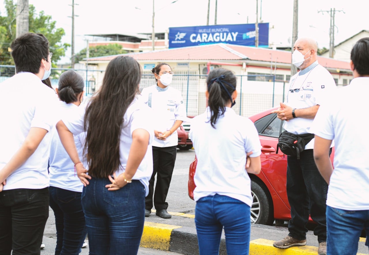 Estudiantes de la carrera Tecnología Superior en Gastronomía