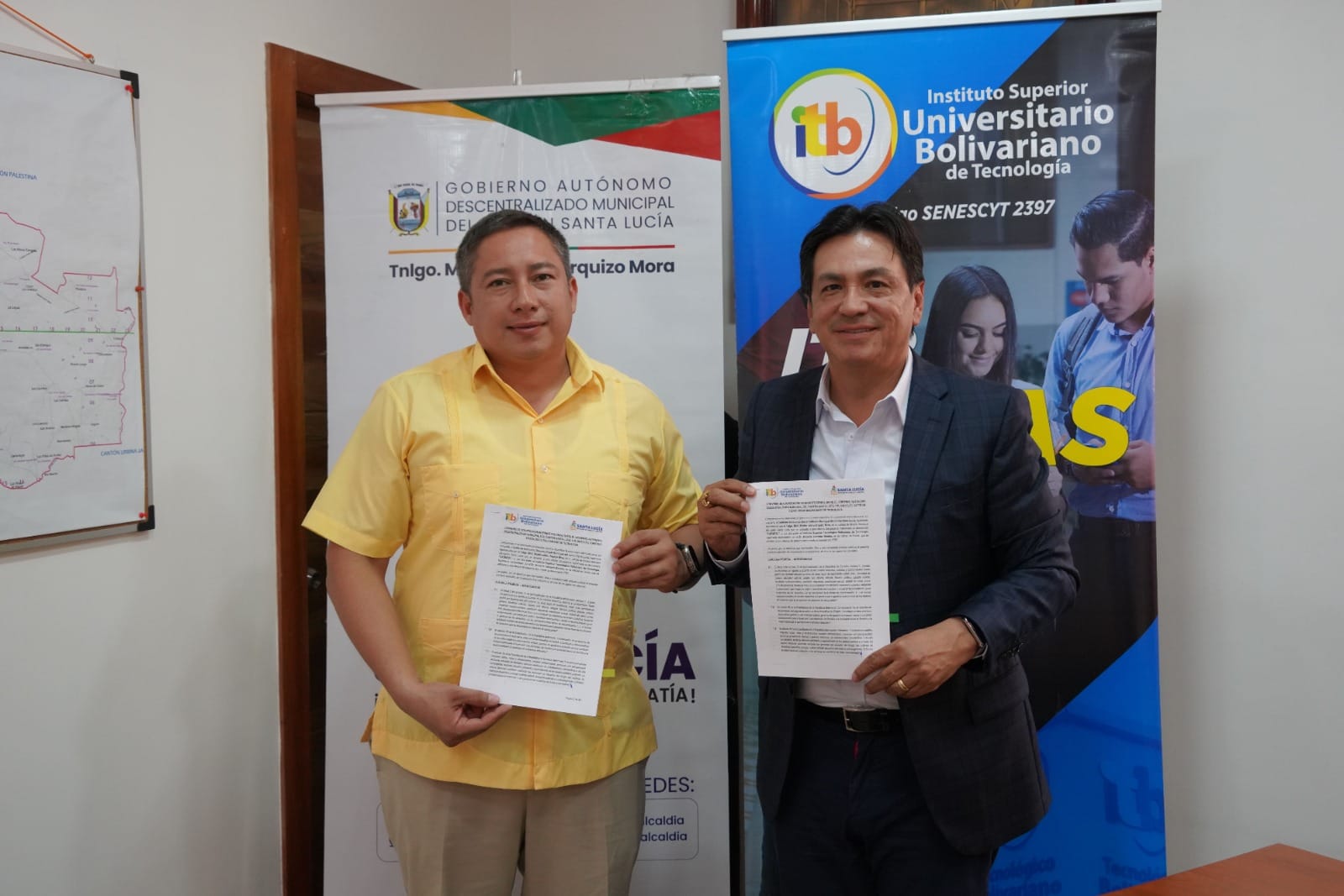 ITB y el GAD Municipal de Santa Lucía suscriben alianza de cooperación interinstitucional. 