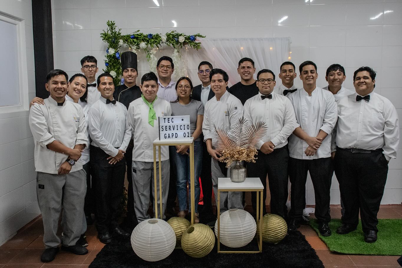 Estudiantes de Gastronomía culminan con éxito el examen de Técnicas de Servicio