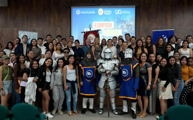 Estudiantes y profesionales del sector turístico celebraron la segunda jornada del II Simposio "El Turismo se activa"