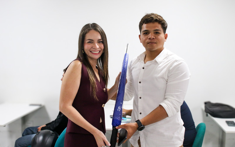 Bienvenida oficial al grupo ELPE03 de Tecnología Superior en Electricidad.