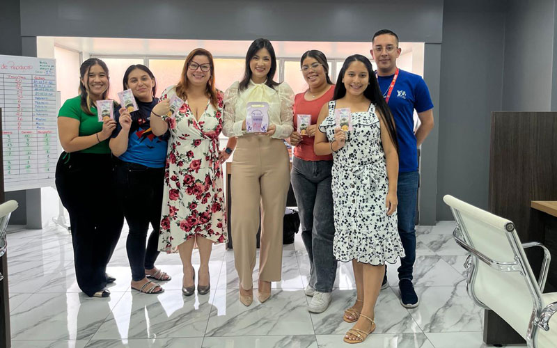 Descubre los momentos más destacados de la entrega de detalles por el Día de la Mujer en el ITB