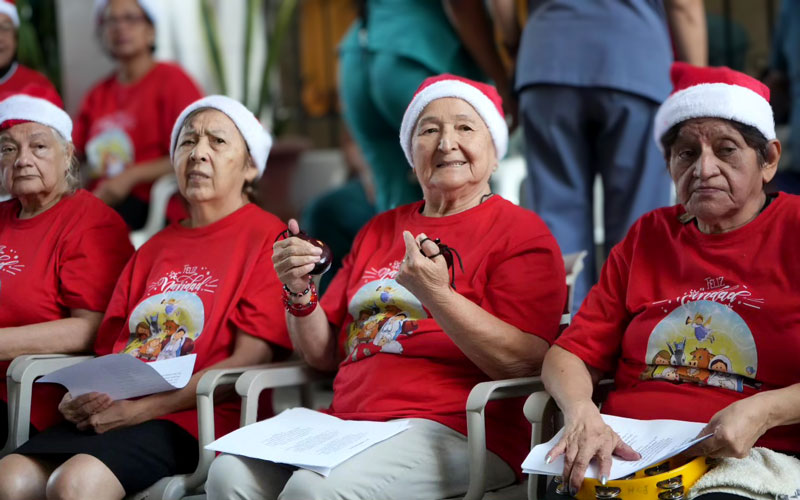 ITB lleva luz y esperanza al Hogar del Corazón de Jesús con emotiva posada navideña