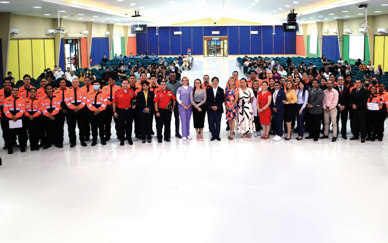 Celebramos la I Ceremonia de la Estrella de la Vida En reconocimiento de su proceso de formación