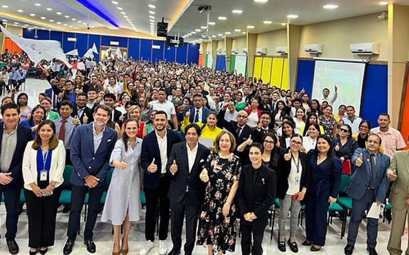 Maestros de todo el país celebran el Día del Maestro en ITB