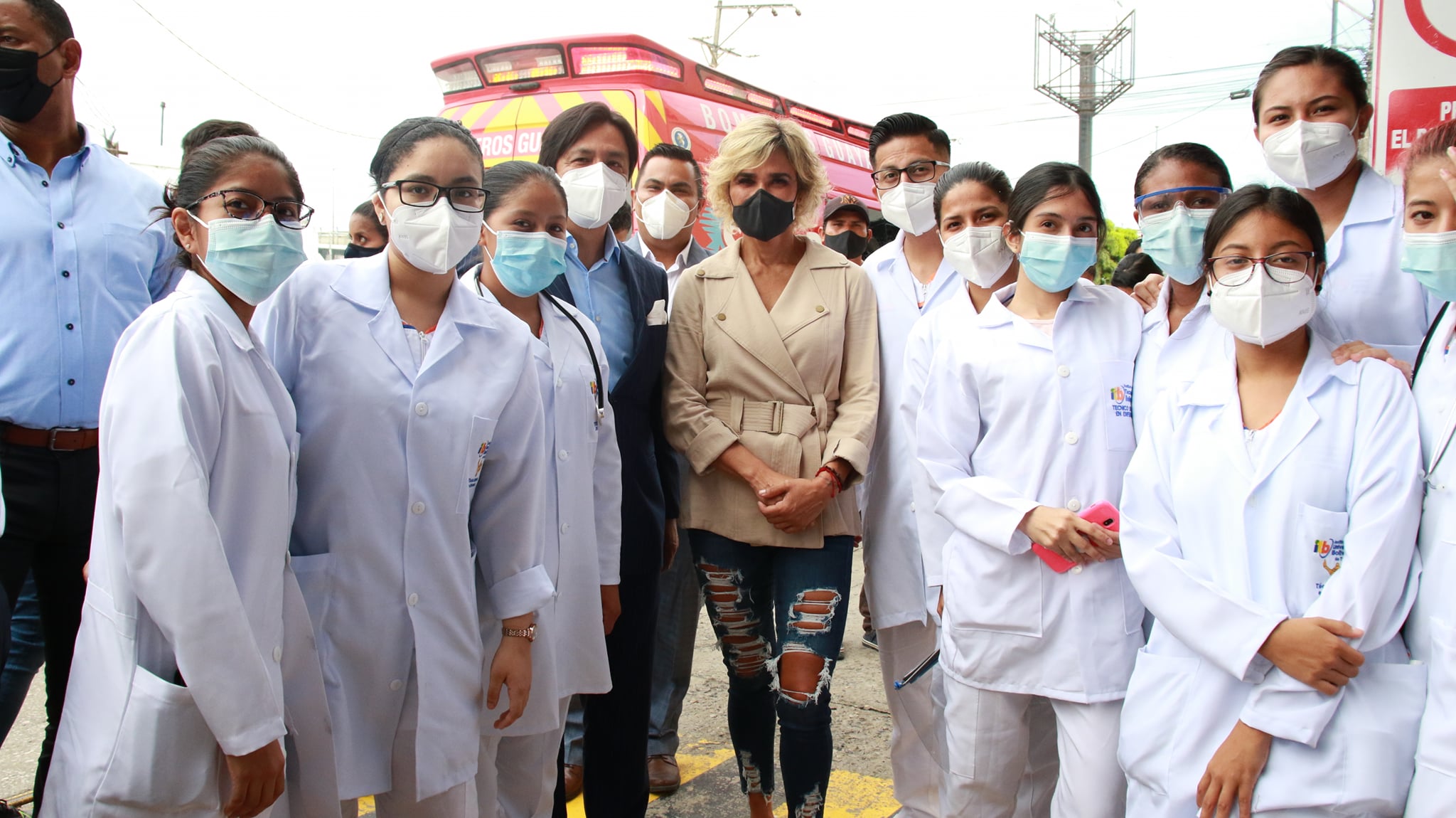 Hoy Cynthia Viteri, alcaldesa de Guayaquil visitó las instalaciones del campus atarazana