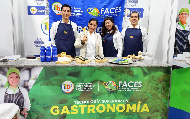 Los estudiantes de la carrera Tecnología Superior en Gastronomía del ITB brillaron en Raíces 2024 