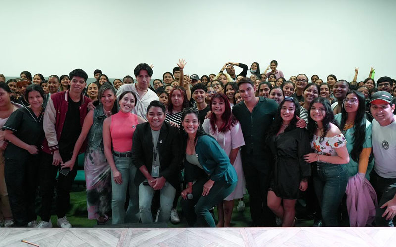 ¡El último viernes cultural del mes fue todo un éxito en el Centro de Arte y Cultura! 