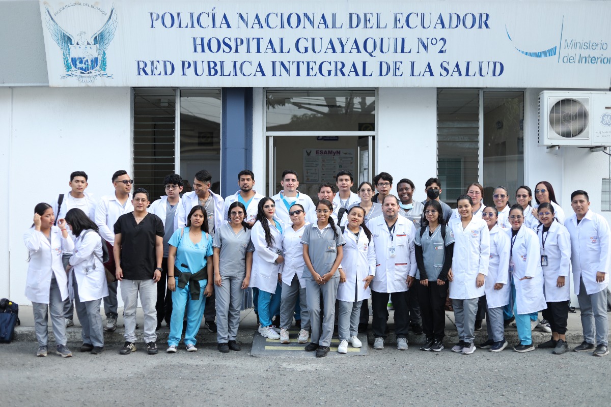 Estudiantes de Optometría del ITB participan en la Campaña Visual "Lentes con Propósito"