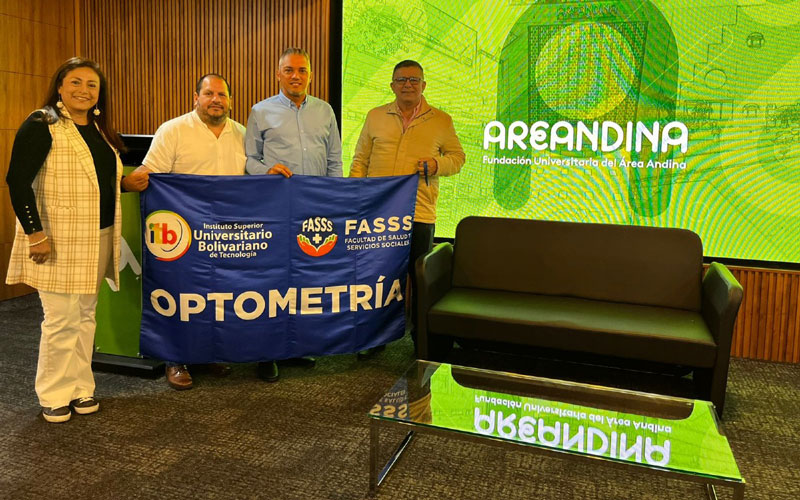 Docentes de Optometría realizaron Journey Académico por tres importantes Universidades de Bogotá