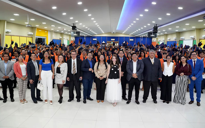 Conduce Ecuador del ITB celebra la graduación de nuevos profesionales en conducción 