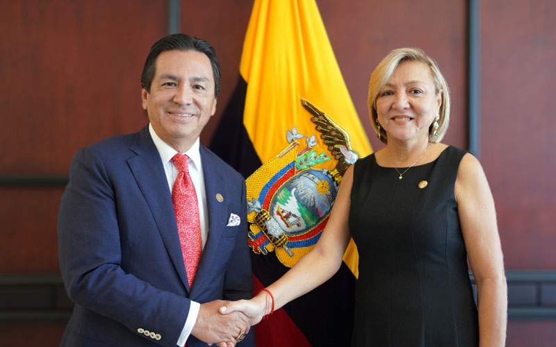 ITB posesiona nuevas autoridades académicas y de gestión institucional