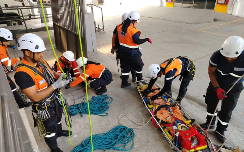 Aprendiendo a salvar vidas desde las alturas 