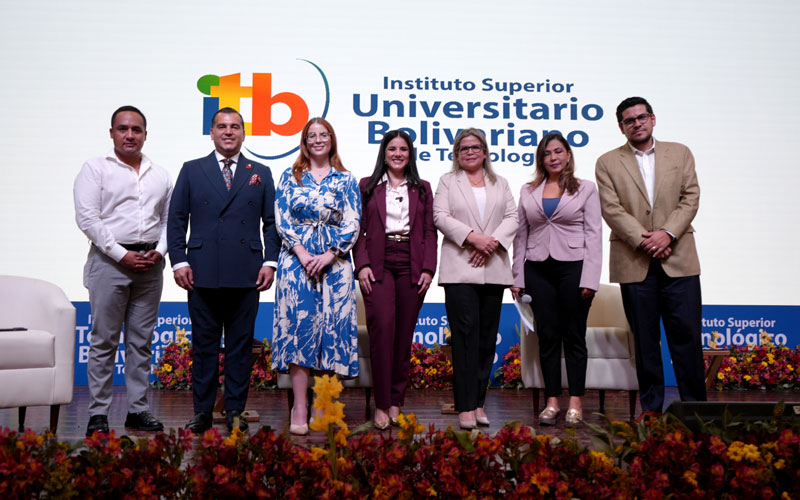 ITB es sede del Foro Mujeres Líderes: Construyendo el Ecuador del Futuro