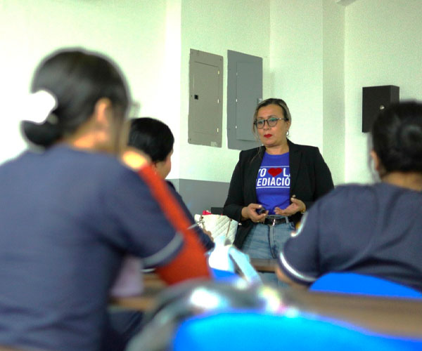 ITB promueve la cultura de paz a través de charla sobre mediación