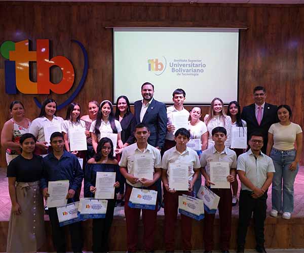 ITB entrega becas a ganadores del concurso “Quién Sabe Participa – Guayas” en el campus Atarazana